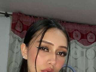 צ'אט וידאו ארוטי chloe-martin