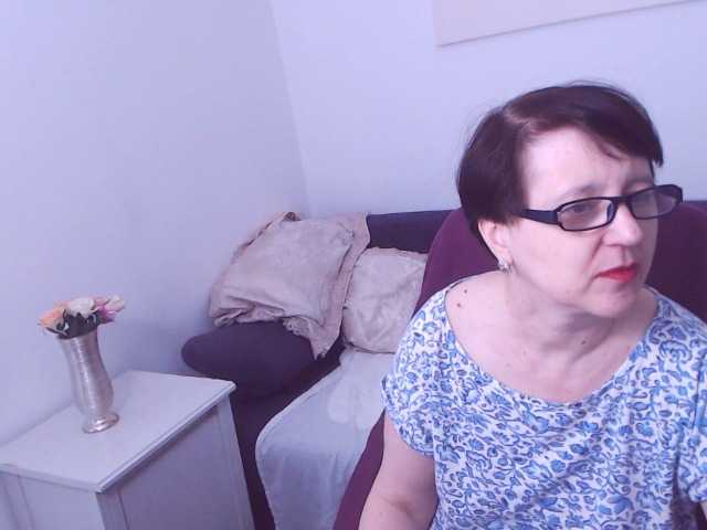 תמונות ChristaRose Curvy ,sexy and naughty lady here,let's have fun together!Striptease for you 50 tk!