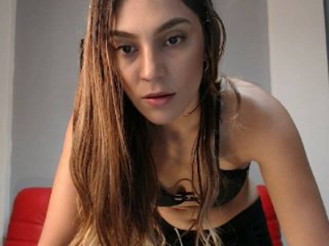 צילומי מסך משודרים ChristyRay1