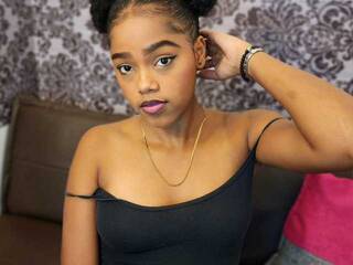 צ'אט וידאו ארוטי CiaraBlake