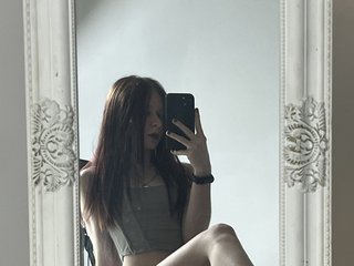 צ'אט וידאו ארוטי CindyYoungs