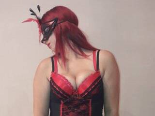 צ'אט וידאו ארוטי claralove18