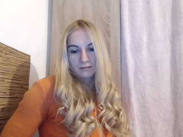 תמונות Claraxd8 hi, hru , welcome to my room ! make me cum 1000