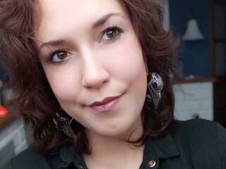 צ'אט וידאו ארוטי ClaudiaMiss