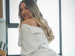 צ'אט וידאו ארוטי MEGANARIANAA