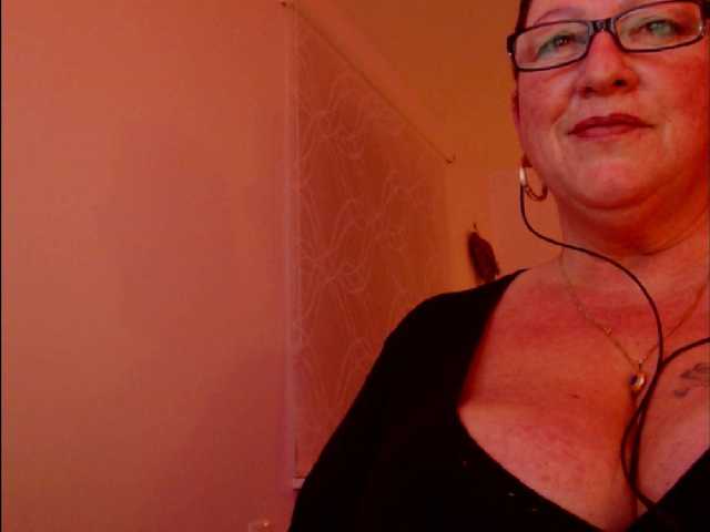 תמונות Connyat99 Make Mistress Conny happy with the vibration 201 ultra high kiss tits flash 80 tips guys kiss only german here pm 20Domi 5 min steuern 200 tips