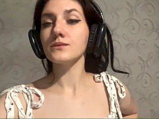 צ'אט וידאו ארוטי COOL-TITS-YES