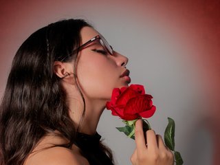 צ'אט וידאו ארוטי CoralineSanchez