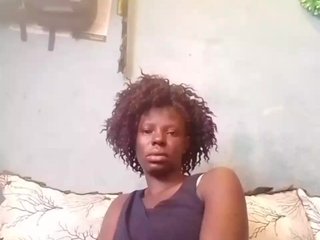 צ'אט וידאו ארוטי corinasweet45
