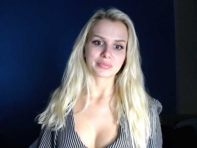 תמונות Cornelia22hot #babe #college #femdom #sugardaddy #fetish #blonde #fit #kinky #sweet #new