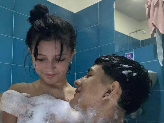 תמונה של הפרופיל Couple-show