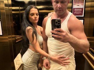 צ'אט וידאו ארוטי coupletoy97