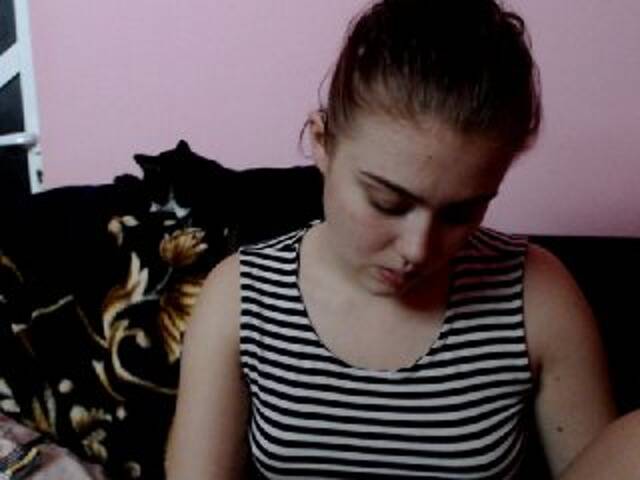 צילומי מסך משודרים cristina10