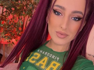 צ'אט וידאו ארוטי CrystalRed