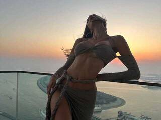 צ'אט וידאו ארוטי Cum4Lydia