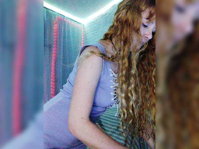 תמונות Curlyhair65 Hello sweet)l missed) my lovense works from 1 too, favorite vibration 20 tok