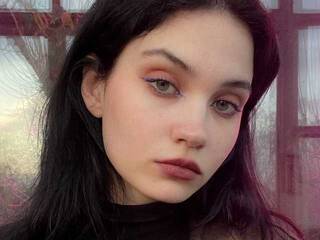 צ'אט וידאו ארוטי curlymary