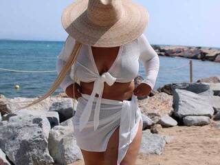 צ'אט וידאו ארוטי Curvy-maxy9