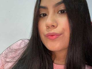 צ'אט וידאו ארוטי curvybuffgirl