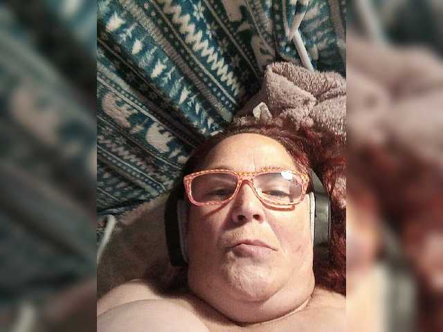 צילומי מסך משודרים CurvyMeg