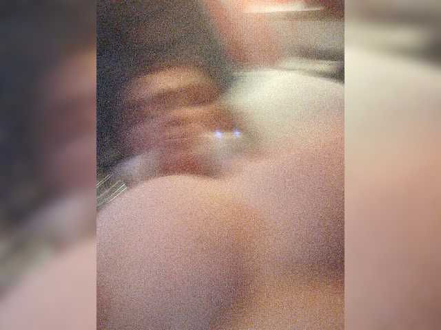 צילומי מסך משודרים CurvyMeg