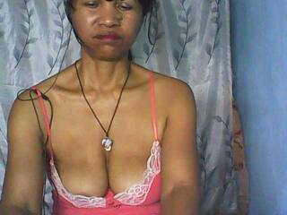 צ'אט וידאו ארוטי Cute0403