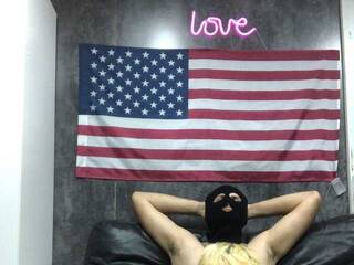 צ'אט וידאו ארוטי Cute8kittens