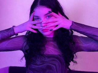 צ'אט וידאו ארוטי CuteCurly18