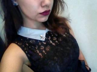 צ'אט וידאו ארוטי cuteemily