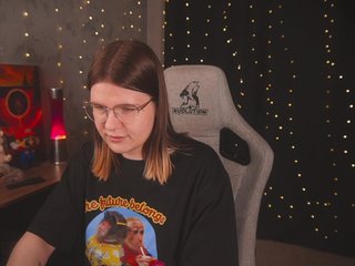 צ'אט וידאו ארוטי cutesoneckaaa