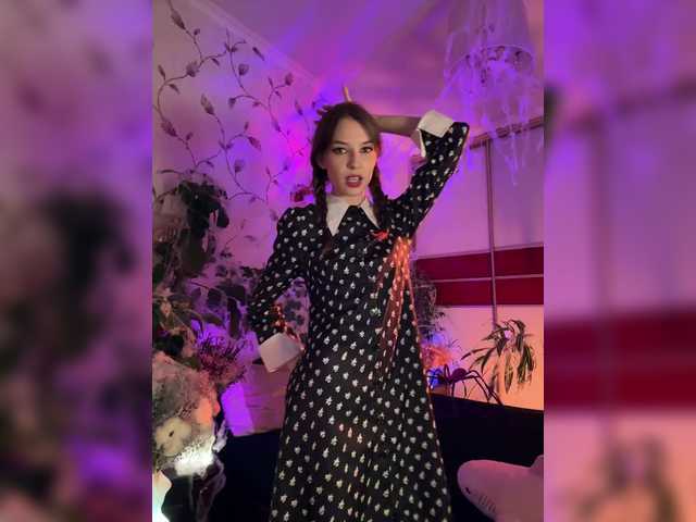 צילומי מסך משודרים WednesdayFridayAddams