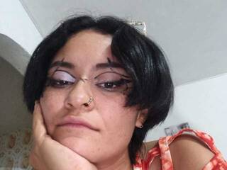 צ'אט וידאו ארוטי DaenerysNaughty