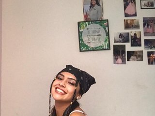 צ'אט וידאו ארוטי Daffnaa