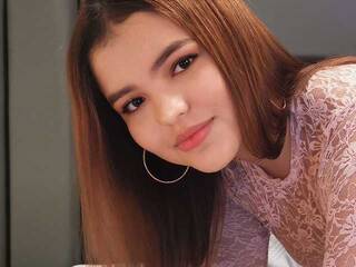 צ'אט וידאו ארוטי DakotaJade