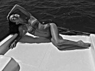 צ'אט וידאו ארוטי dancegirll