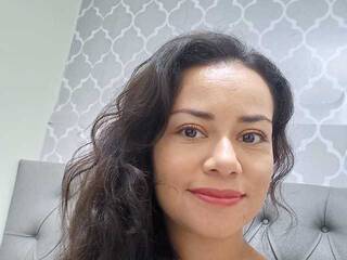 צ'אט וידאו ארוטי danielaagudel