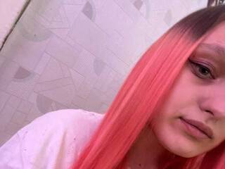 צ'אט וידאו ארוטי DaniellaMills