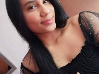 צ'אט וידאו ארוטי danna-garcia