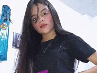 צ'אט וידאו ארוטי danna-whits