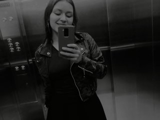 צ'אט וידאו ארוטי Danny-Shy