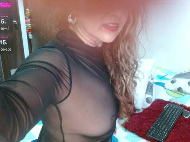 תמונות DannyXXXmom Hola chicos me gustan los hombres divertidos y con buen sentido del humor, donde pueda conectar y poder pasar un momento espectacular juntos.. sin tantas preguntas y mas accionHello guys, I like funny men with a good sense of humor,