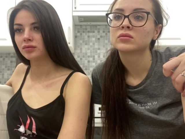צילומי מסך משודרים DarinaJuliana