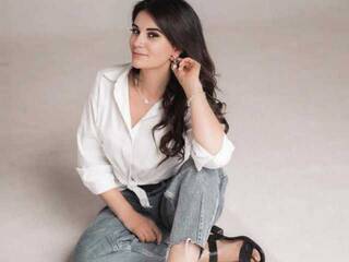 צ'אט וידאו ארוטי DarinaKarlotta