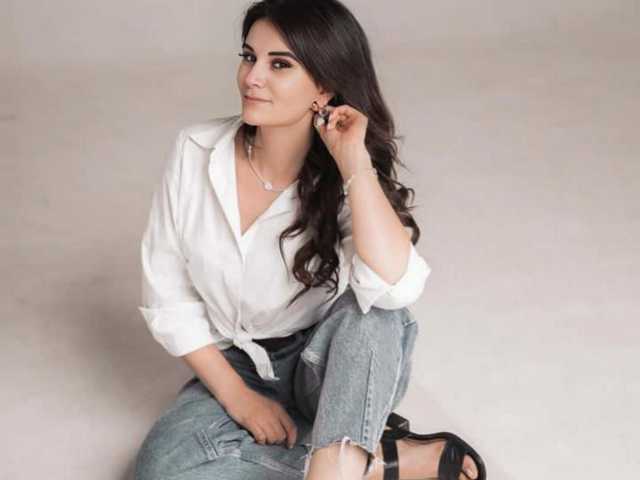 תמונה של הפרופיל DarinaKarlotta