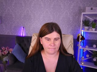 צ'אט וידאו ארוטי DarinaKarlotta