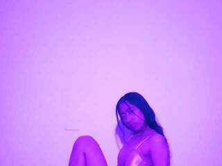 צ'אט וידאו ארוטי DayanDreamsJM