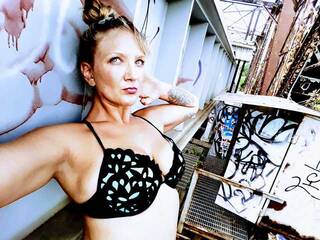 צ'אט וידאו ארוטי debedoes