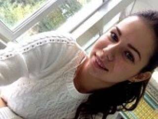 צ'אט וידאו ארוטי delphinna