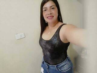 צ'אט וידאו ארוטי denise-castillo