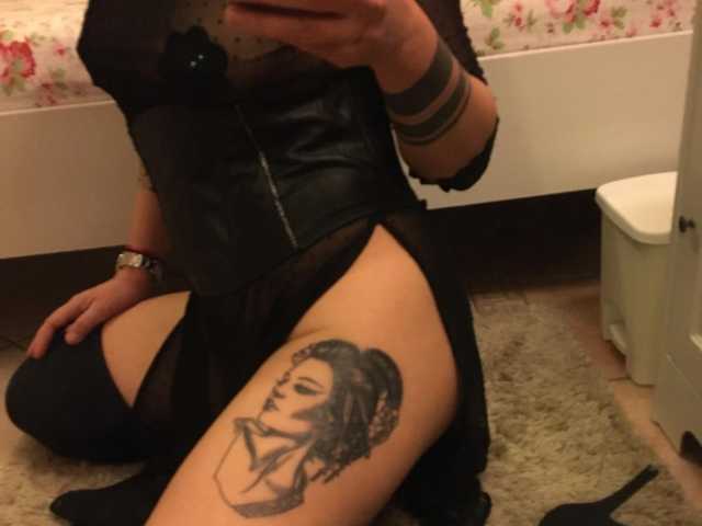 תמונה של הפרופיל DesireeGold